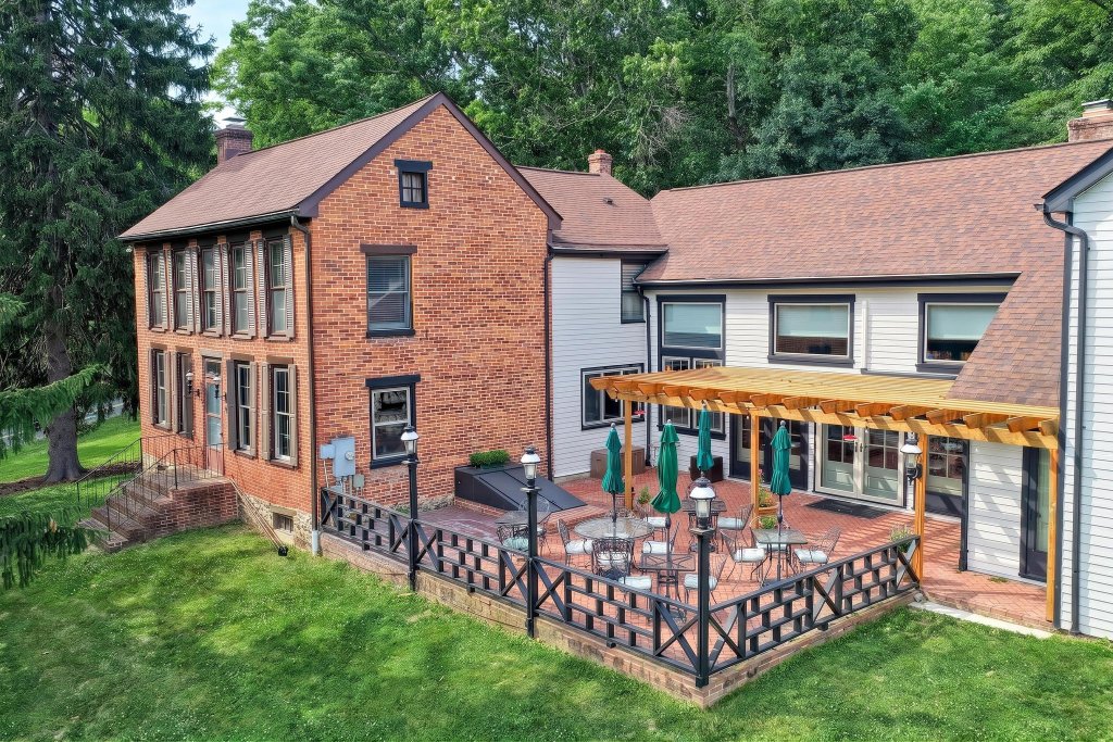 Baladerry Inn Boutique Bed and Breakfast