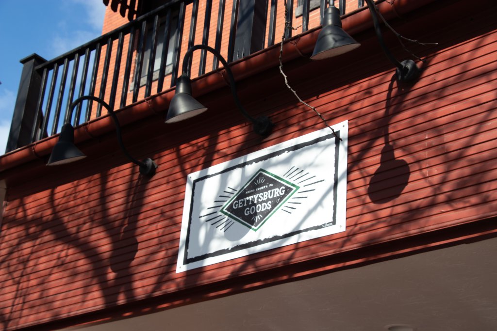 CREATIVE SPIRIT IN HISTORIC DOWNTOWN: The Wallaces of Gettysburg CREATIVE SPIRIT IN HISTORIC DOWNTOWN: The Wallaces of Gettysburg