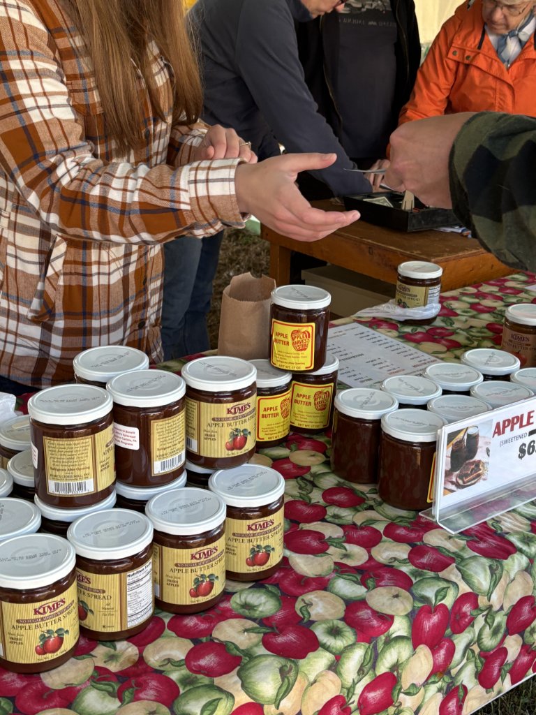 50 WAYS TO EAT AN APPLE