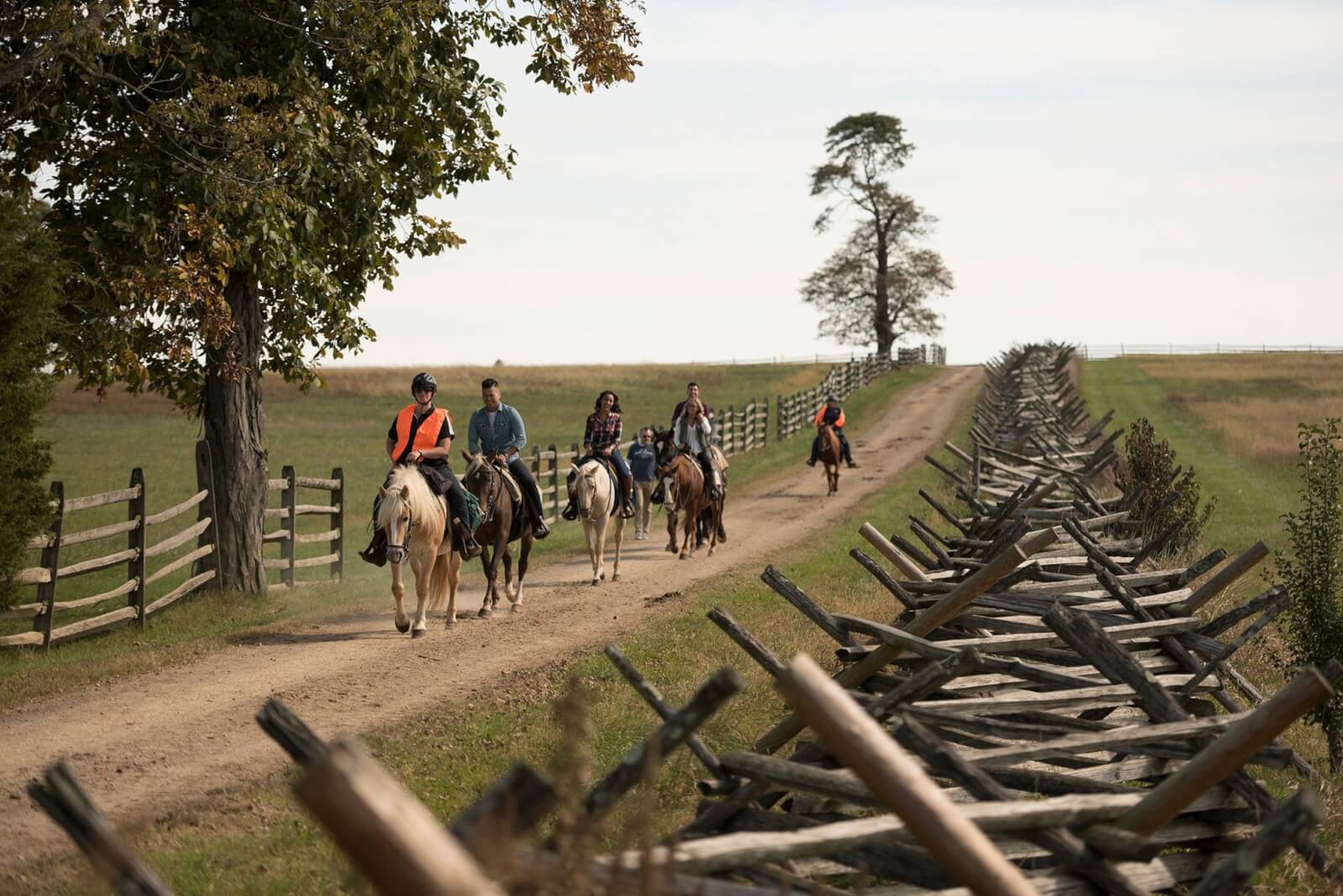 ways to tour gettysburg battlefield