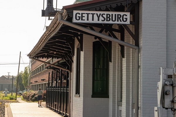 Ticket to the Past: Unforgettable Journeys - A Virtual Reality ...