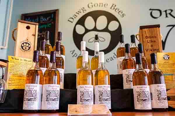 Dawg Gone Bees – New Oxford