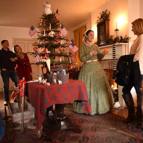 Holiday Guide to Gettysburg: Things To Do, Events, Shopping